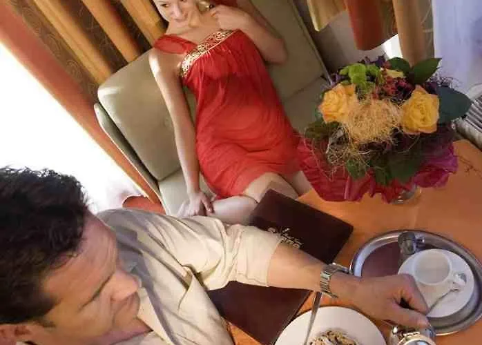 Sonne Отель Тукс