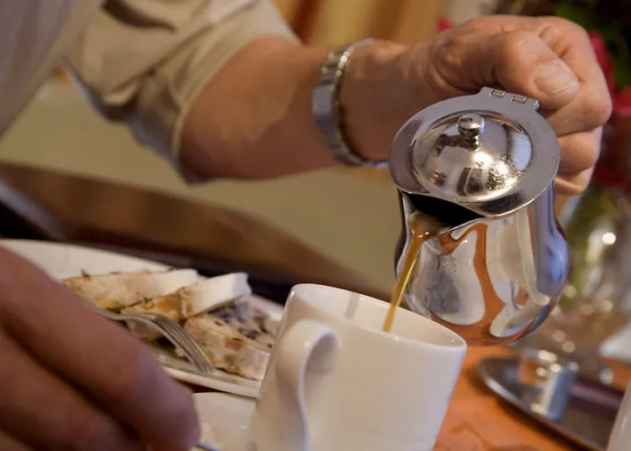 Отель Sonne Тукс